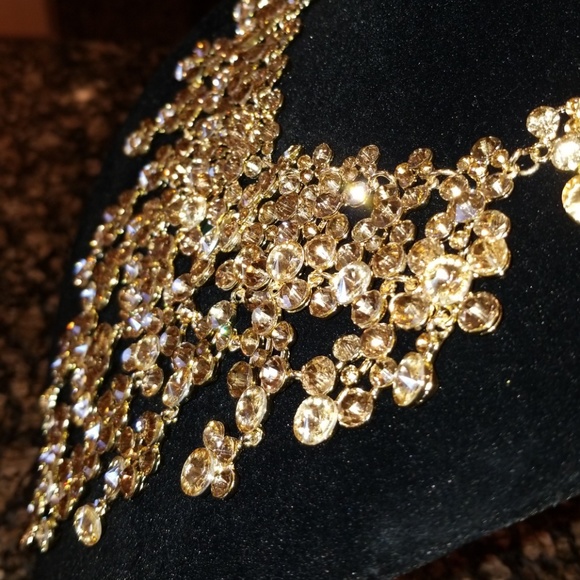 Statement Necklace - Picture 8 of 8